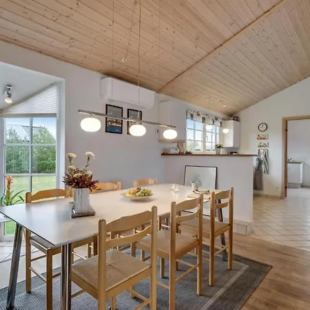 Gorgeous In With Wifi Feriehus