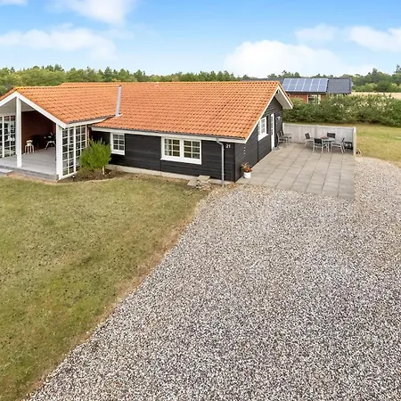 Pet Friendly In With Kitchen * Skjern