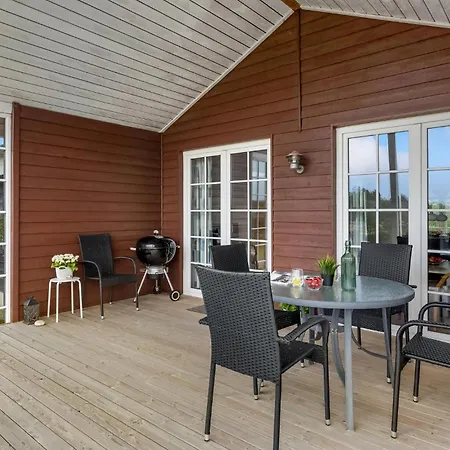 Holiday home Pet Friendly In With Kitchen
