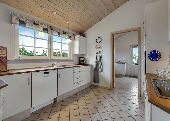 Ferienhaus Gorgeous In With Wifi *